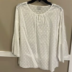 Van Heusen white top